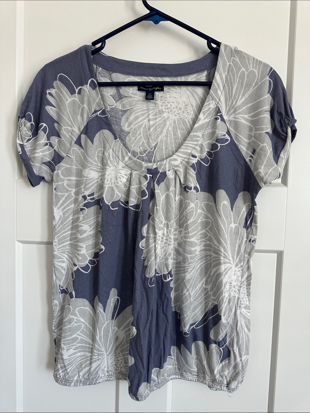 American Eagle Outfitters Short-Sleeve Floral Scoop Neck Top